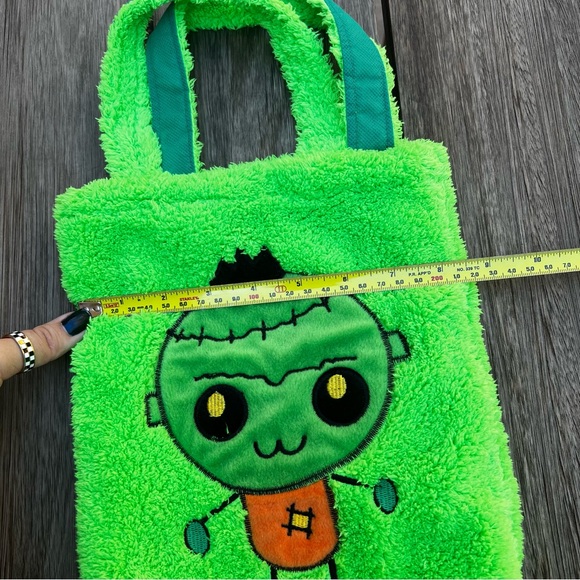 Goffa Int'L Frankenstein Fuzzy Candy Bag Trick or Treat in Green - Picture 7 of 7